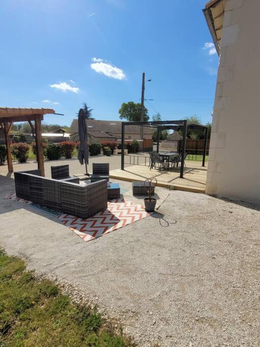 Maison Poitevine 9/10 Personnes Chaunay Exteriör bild